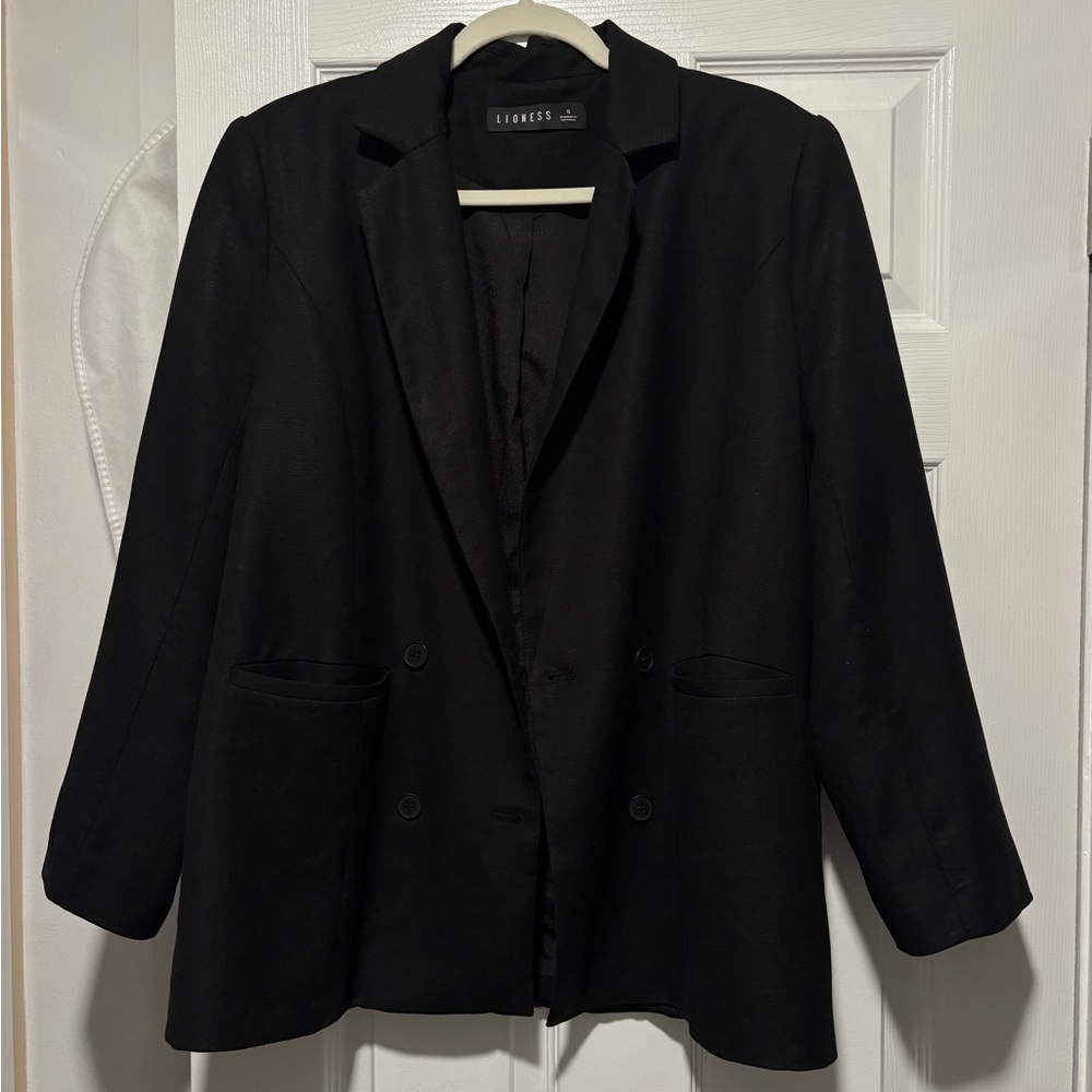 Lioness Classic Black Blazer